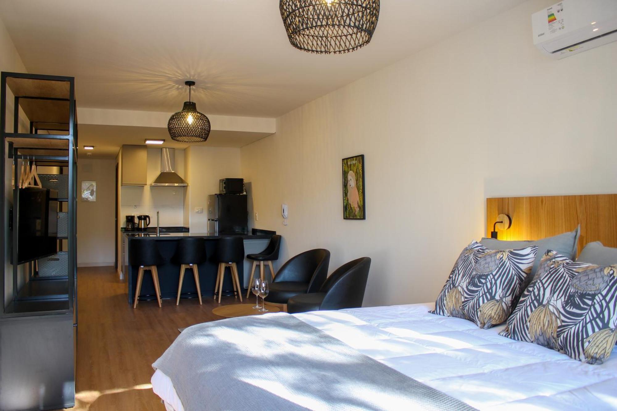Apartamento Edificio M1 - Frente A Punta Carretas Shopping - Gym Laundry Parrillero Solarium *