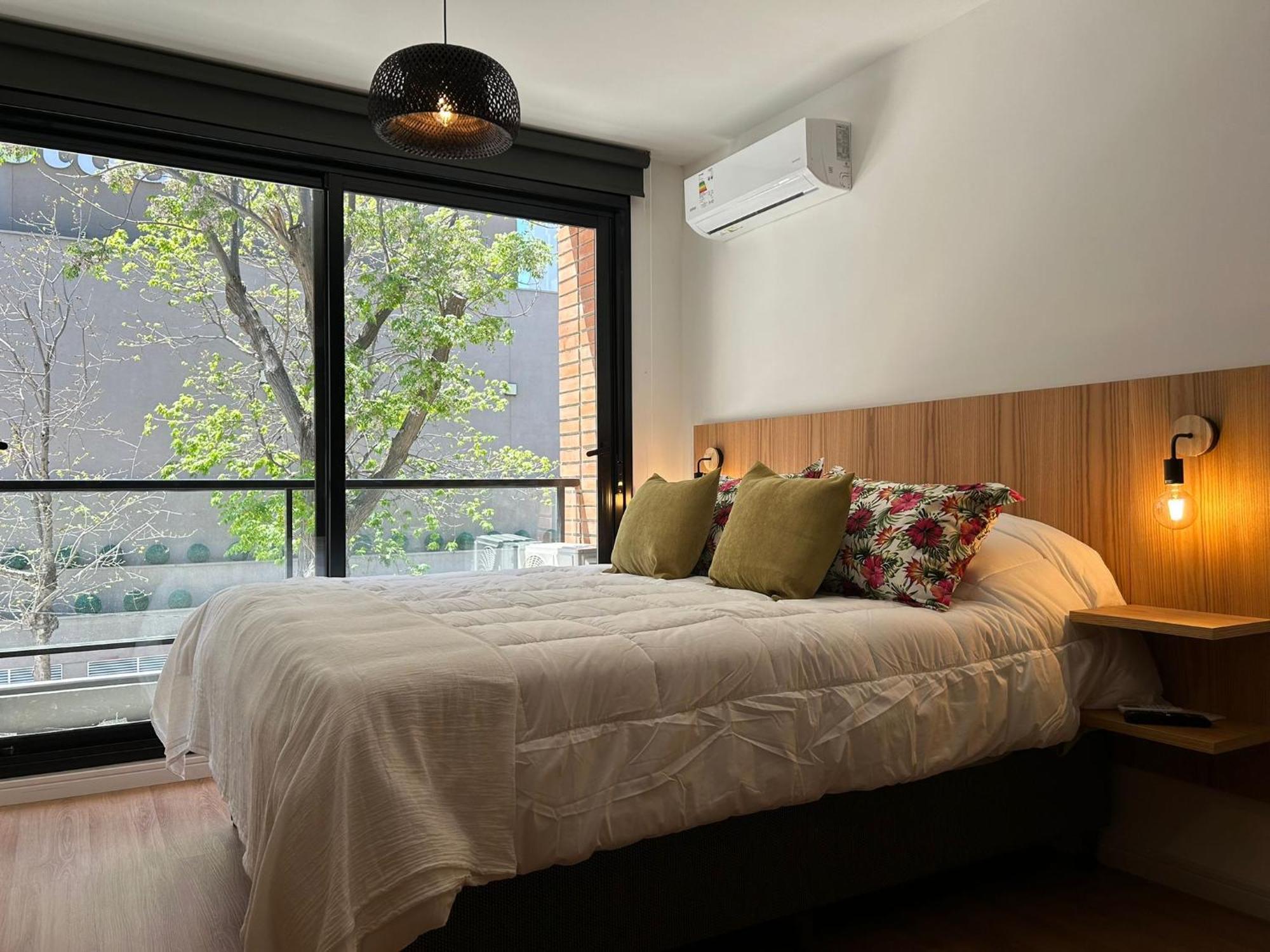 Edificio M1 - Frente A Punta Carretas Shopping - Gym Laundry Parrillero Solarium Apartamento *