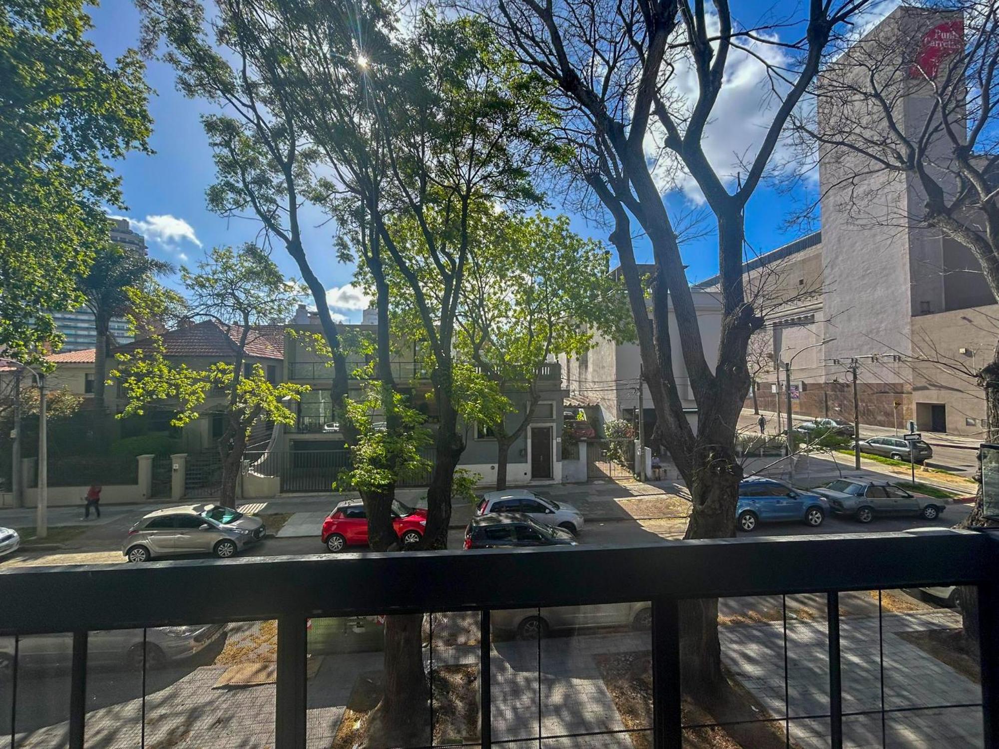 Edificio M1 - Frente A Punta Carretas Shopping - Gym Laundry Parrillero Solarium Apartamento *