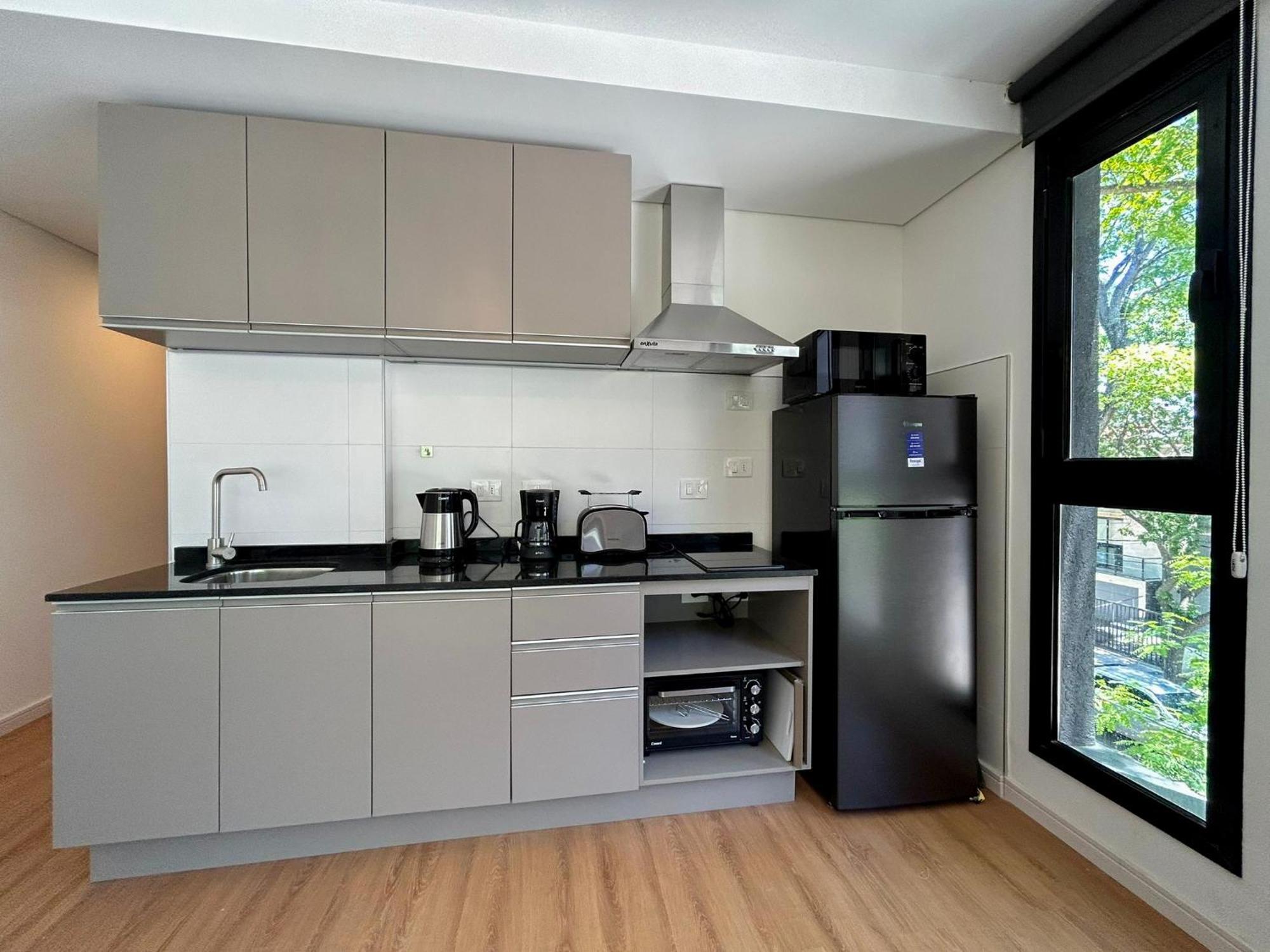 Edificio M1 - Frente A Punta Carretas Shopping - Gym Laundry Parrillero Solarium Apartamento Montevideo